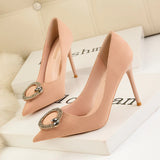 RETRO METAL BUCKLE POINTED HEAD SHOES