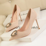 RETRO METAL BUCKLE POINTED HEAD SHOES