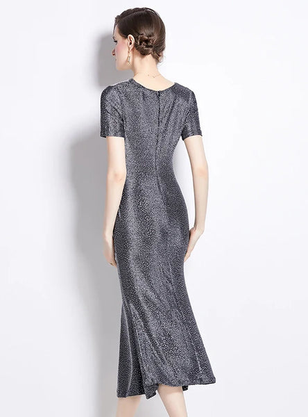 Chiffon Dress with Rhinestone-Adorned V-Neck Pool