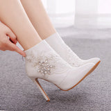 THIN-HEELED POINTED LACE RHINESTONE BOOTS