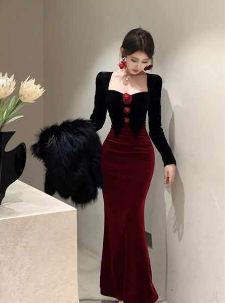 Mermaid Long Velvet Dresses with Beauta Neckline Regency