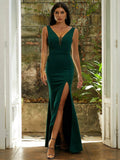 Deep V-Neckline Thigh-High Slit Emerald Green Evening Dress