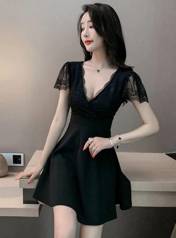 Black Deep V-Neck Lace Patchwork Summer Dress
