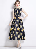 RETRO PRINTED SLEEVELESS SLIM DRESS