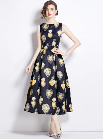 RETRO PRINTED SLEEVELESS SLIM DRESS