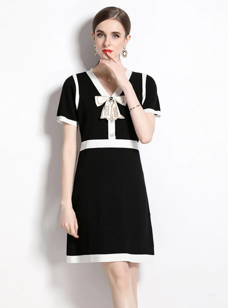 FASHION RETRO SHORT-SLEEVED V-NECK DRESS