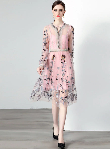 MESH EMBROIDERED LONG-SLEEVED BIG SWING DRESS