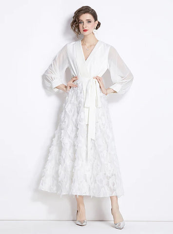 RETRO WHITE SLIM V-NECK DRESS