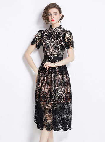 SHORT-SLEEVED SLIM LACE DRESS