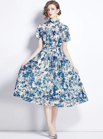 RETRO BLUE AND WHITE INK PRINT SHORT SLEEVE SLIM DRESS