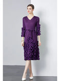 SLIM V-NECK RUFFLED WOOD EARS DRESS