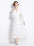 RETRO WHITE SLIM V-NECK DRESS
