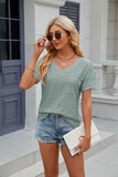 SOLID COLOR POCKET V-NECK SHORT SLEEVE T-SHIRT