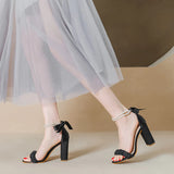 THICK-HEELED PEARL BOW SANDALS