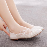 POINTED FLAT LACE WEDDING SHOES