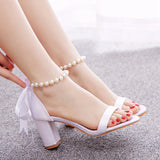 THICK SQUARE HEELS AND SATIN CLOTH SANDALS