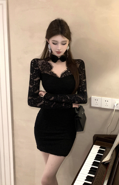 Stylish Long - sleeved Mini Dress with Delicate Lace Detailing