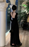 Stylish Black Evening Gown with Strappy Shoulder Design
