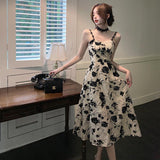Romantic Sleeveless Monochrome Dress