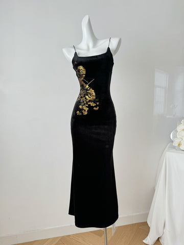 Exquisite Golden Embroidery Black Velvet Dress