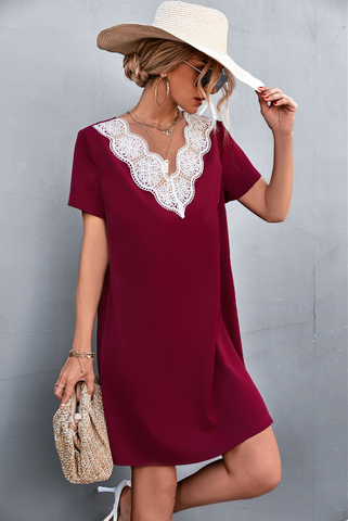 2023V v-neck lace stitching dress