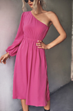 Solid color long-sleeved dress with sloping shoulders