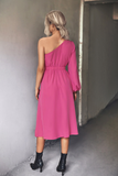 Solid color long-sleeved dress with sloping shoulders