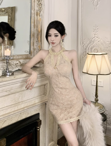 Sexy openwork lace sleeveless slim dress with neck hanging