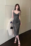 Stylish Sleeveless Bodycon Dress with Shiny Grid Detailing
