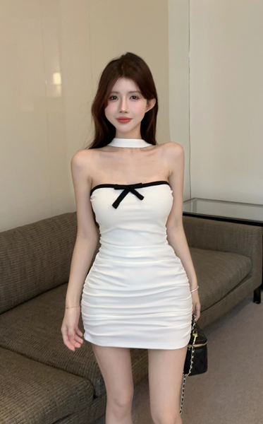 Elegant White Bodycon Dress with Black Bow and Halter Detail