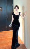 Elegant Black Velvet Evening Gown with Flower Accen