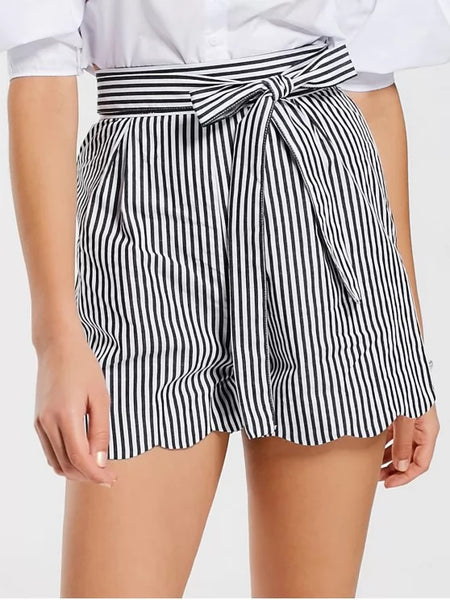 Trendy Belted Scalloped Stripes Shorts