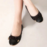 Noble Bowknot and Embossing Design Women's Flat Shoes
