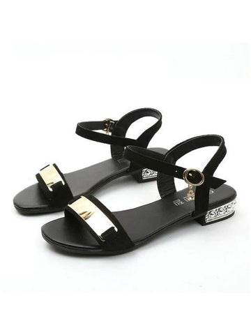 Glamorous Decorative Low Heel Sandals