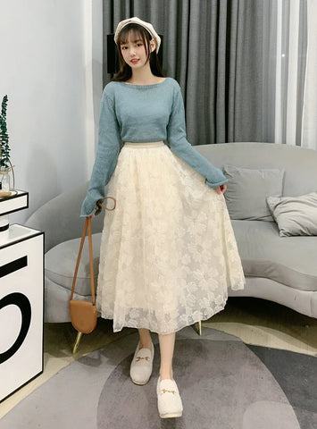 HEAVY-DUTY BEADED LACE SKIRT