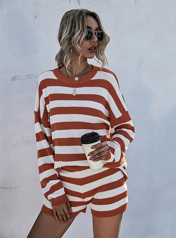 STRIPED COLOR MATCHING SWEATER TWO-PIECE SUIT