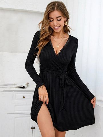 V-NECK STITCHING KNITTED LONG SLEEVE DRESS