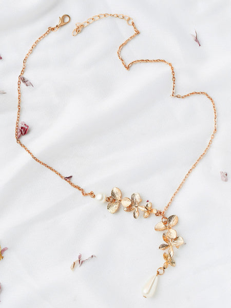 Fashion Gold Flower Embellished Chain Necklace