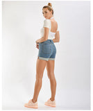 WOMEN HEMMED JEANS SHORTS