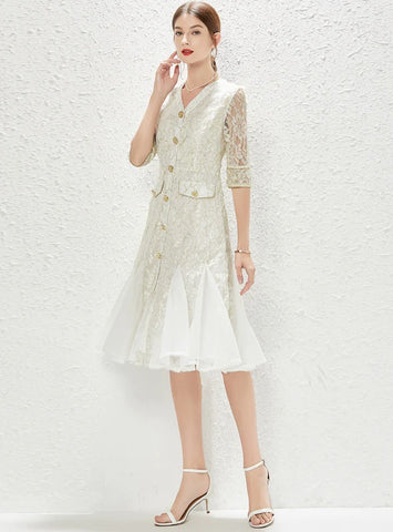 V-NECK EMBROIDERED LACE MESH FISHTAIL DRESS