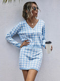 TWO-PIECE TURTLENECK SWEATER SET