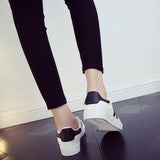 casual lace-up white shoes sneakers