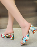Fathion Flower Embroidery PU Slippers