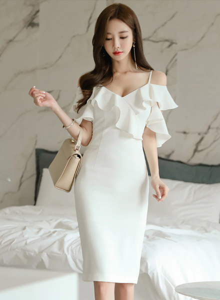 Simple White V-Neck Sexy Sling Strapless Decorative Ruffles Elegant Party Women's Dresses