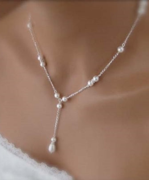 Fathion  Pearl Drop Shape Necklace
